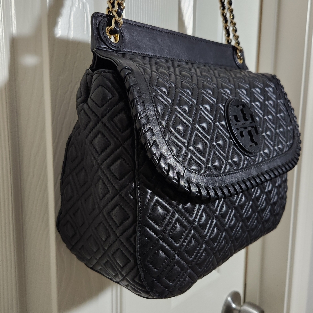 Tory Burch 'Marion' Quilted Convertible Shoulder Bag - Picture 5 of 11